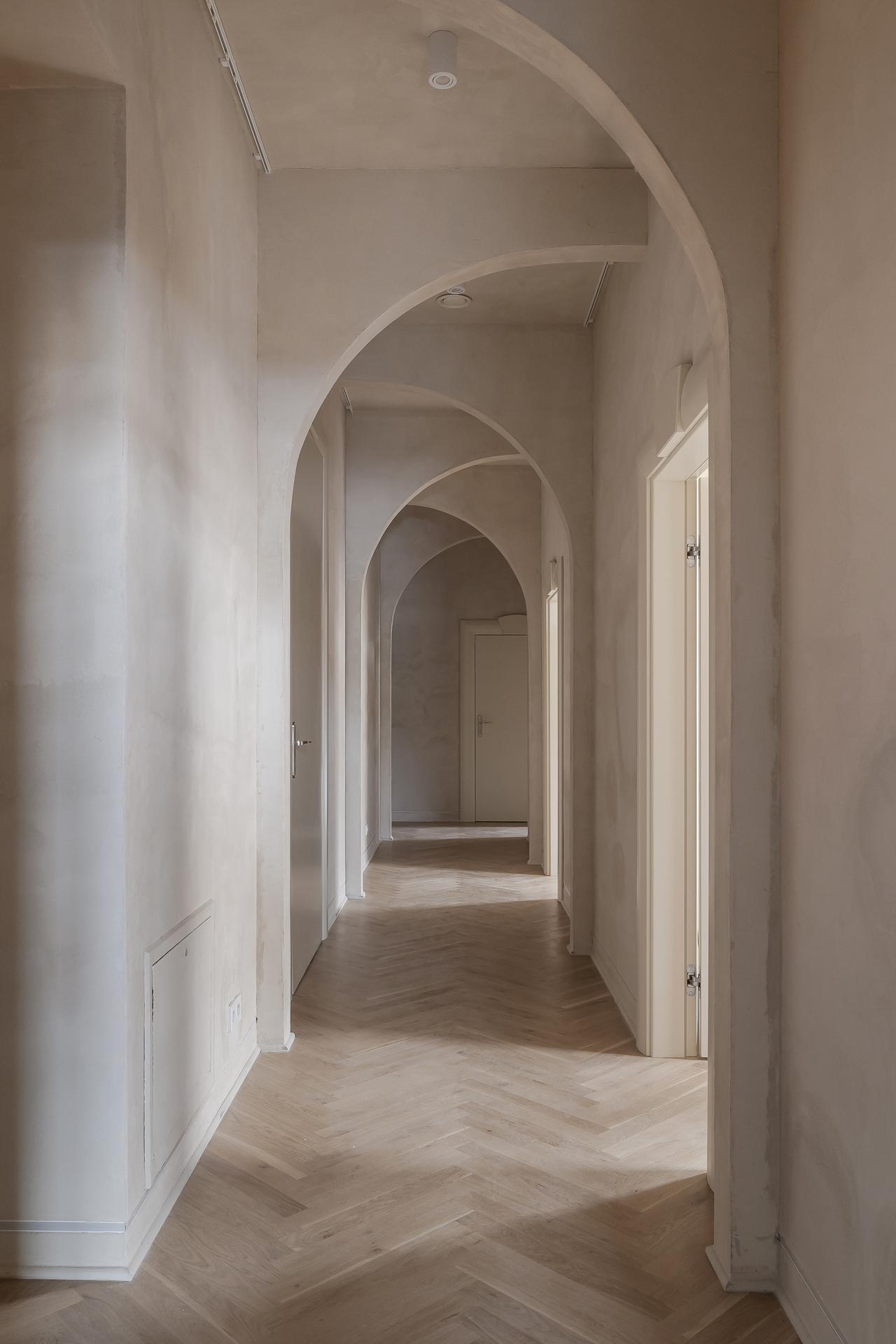069 auroyoga 1920px